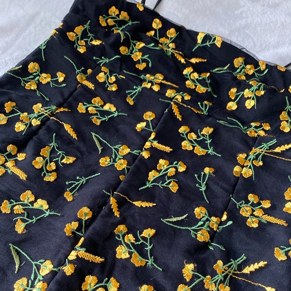 Urban Outfitters Embroidered Mini Dress NWT - Picture 3 of 6